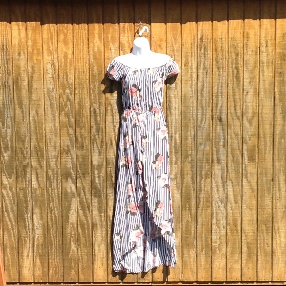 NEW! Striped Floral Romper with Train Size Small
